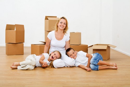 Moving truck loading support for a home or office move in Hampton Wick