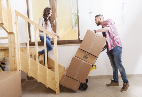 Small business removal van service for Hampton Wick commercial move